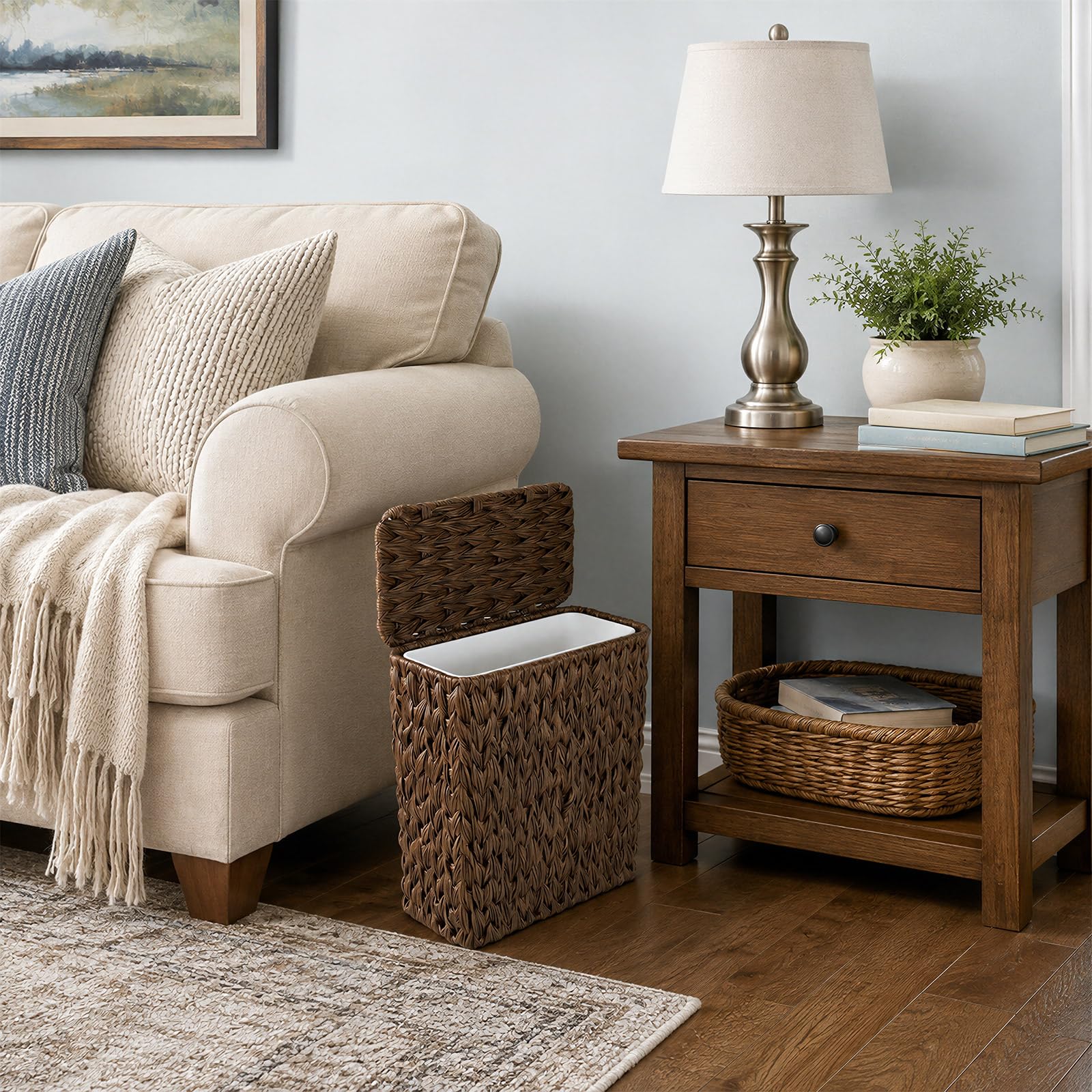 Brown Wicker Trash Can with Lid and Liner