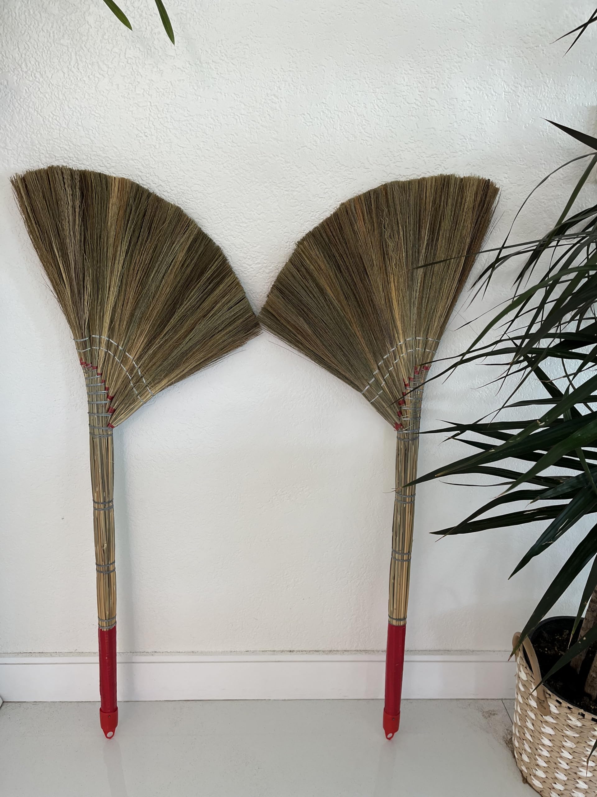 Coco Deluxe Vietnamese Natural Straw Broom