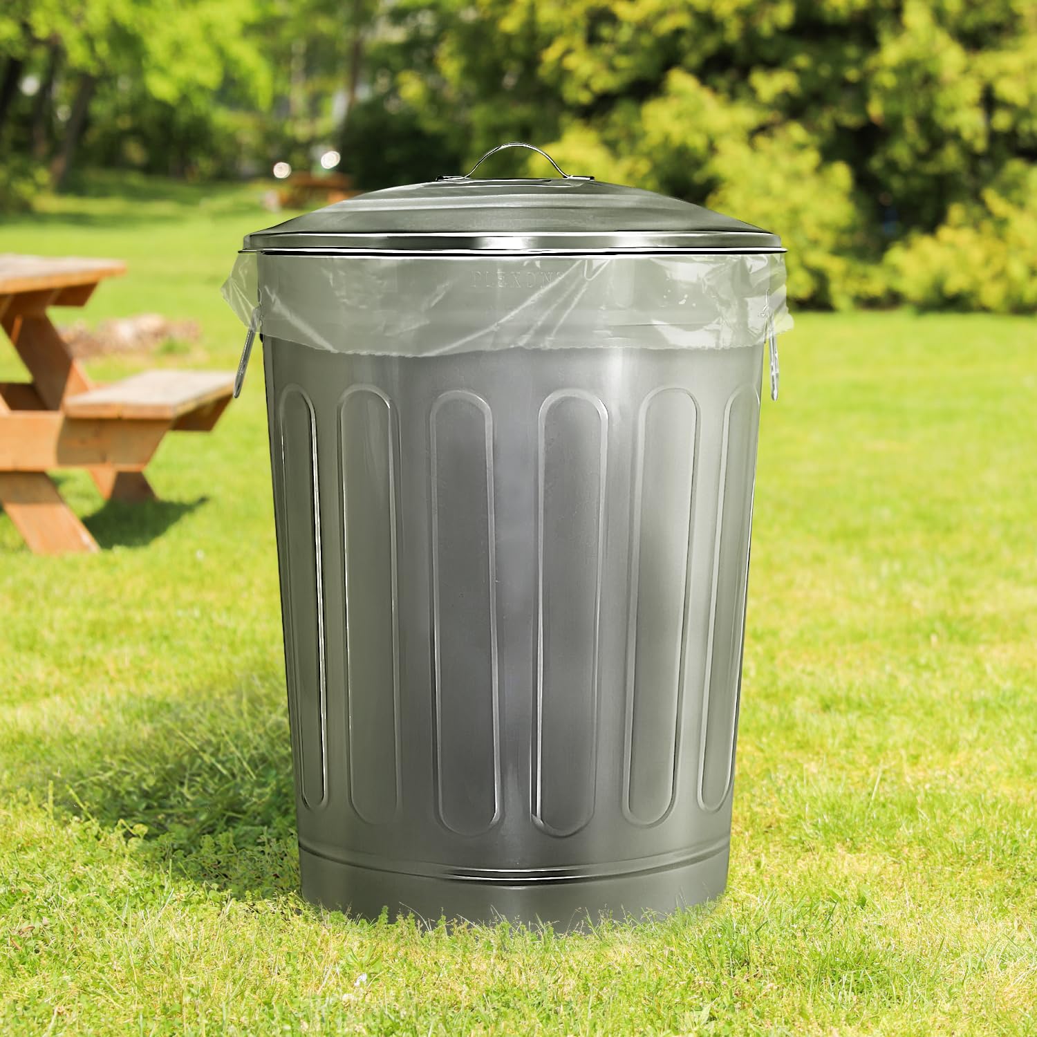13 Gallon Outdoor Metal Trash Can with Lid Vintage Trash Can Steel Retro Garbage Can for Patio Farmhouse Rustic Bird Seed Storage Pet Food Ash Bucket