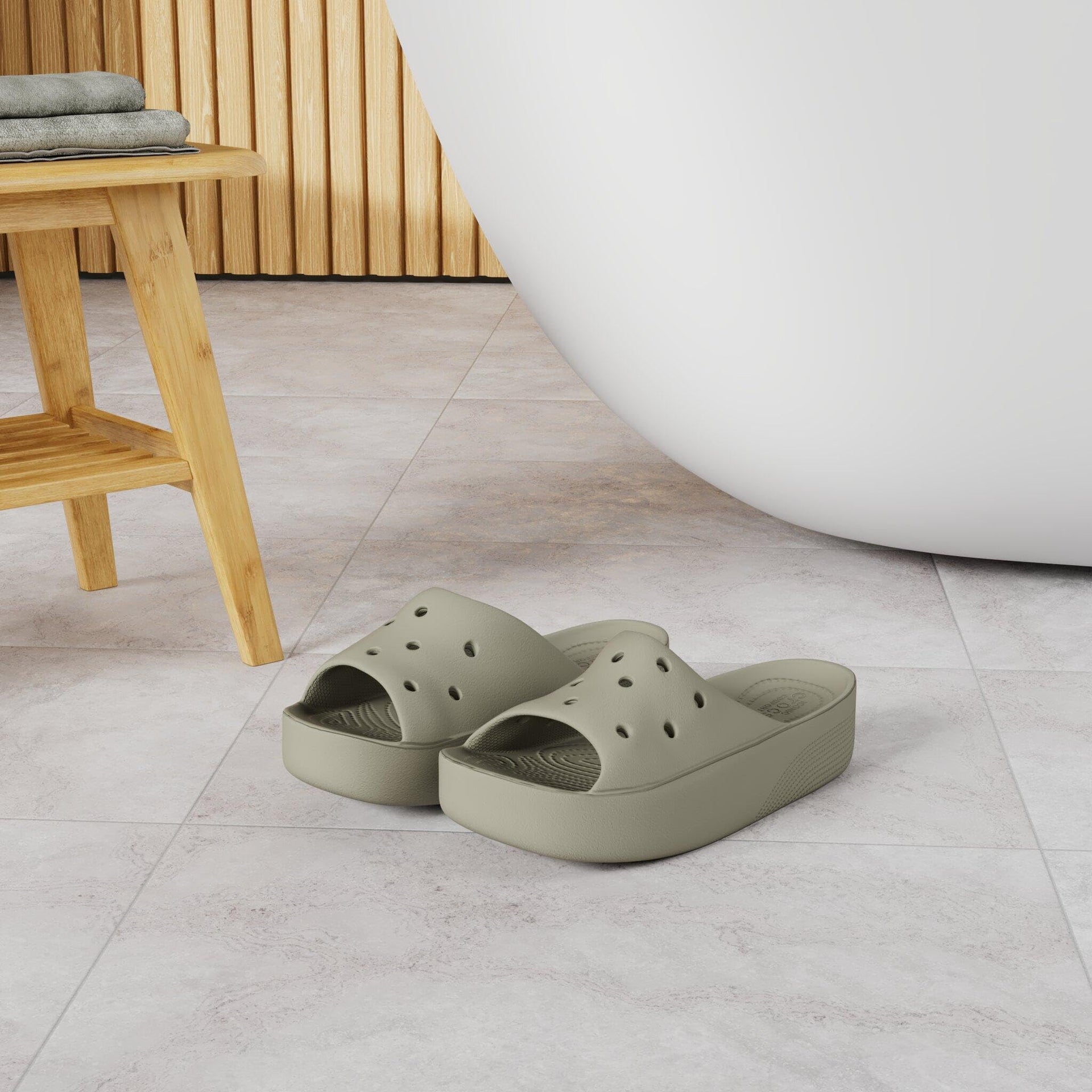 Women's Classic Platform Slide