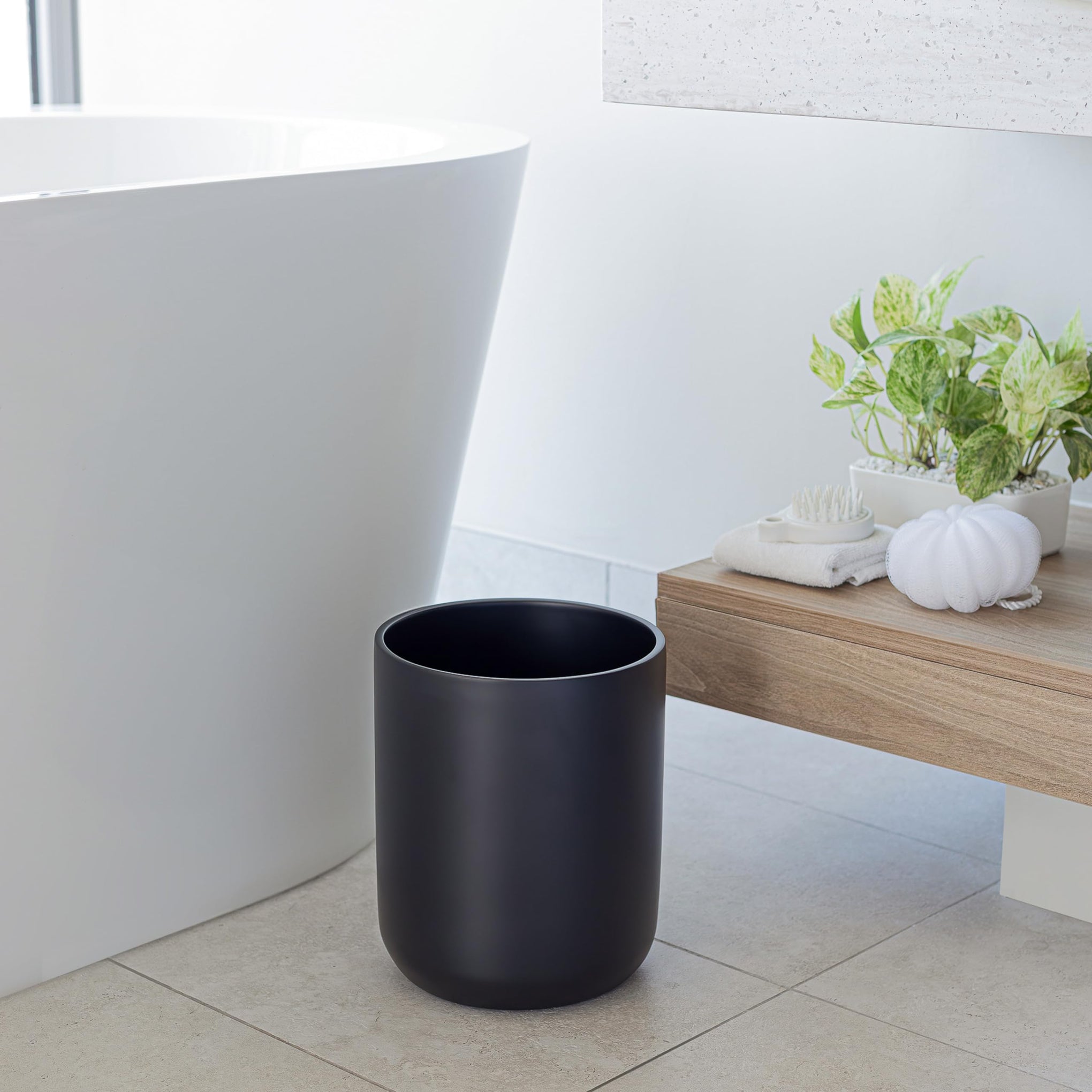 Matte Black Round 2 Gallon Trash Can for Home and Bathroom