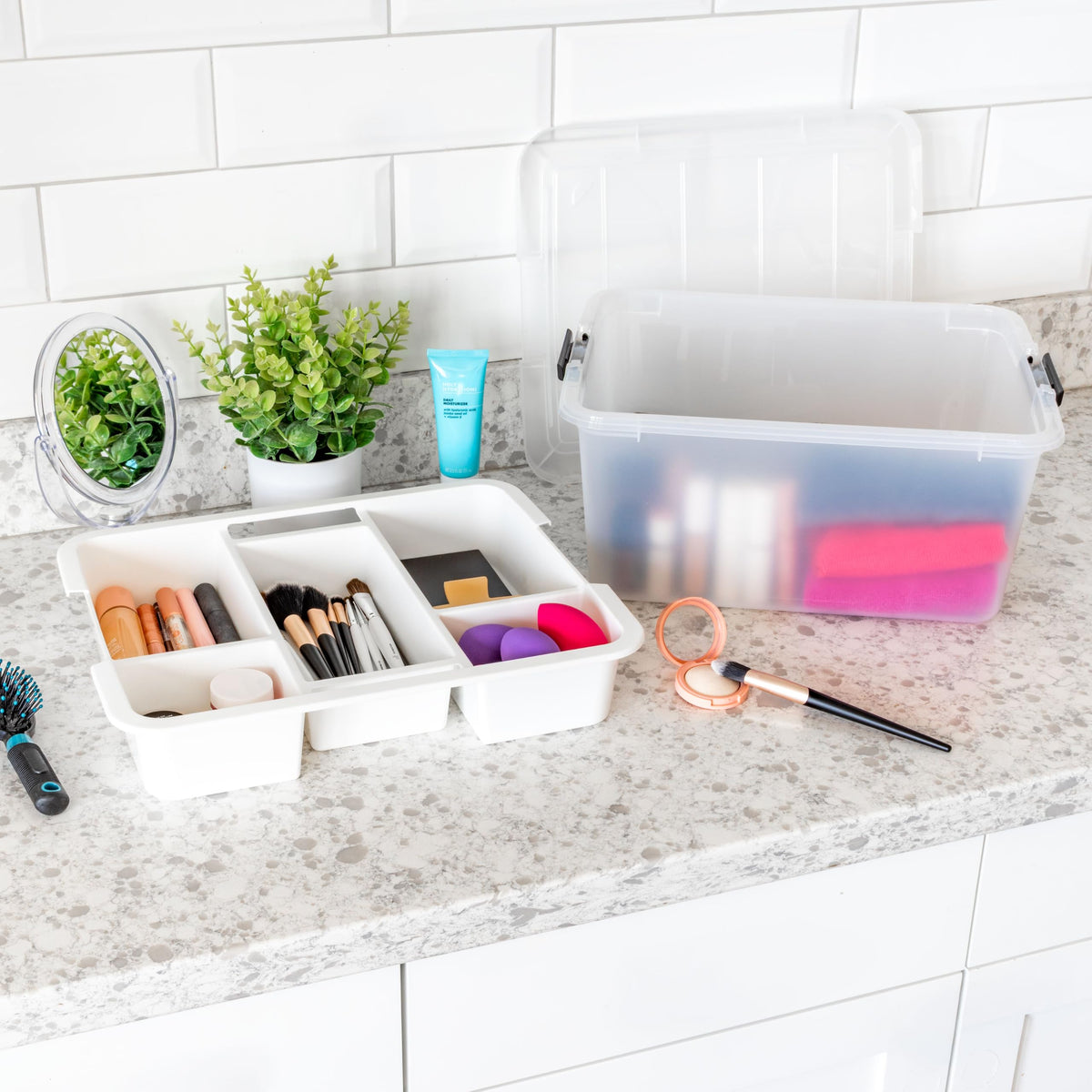 18 Quart Clear Storage Organizer with Removable Dividers