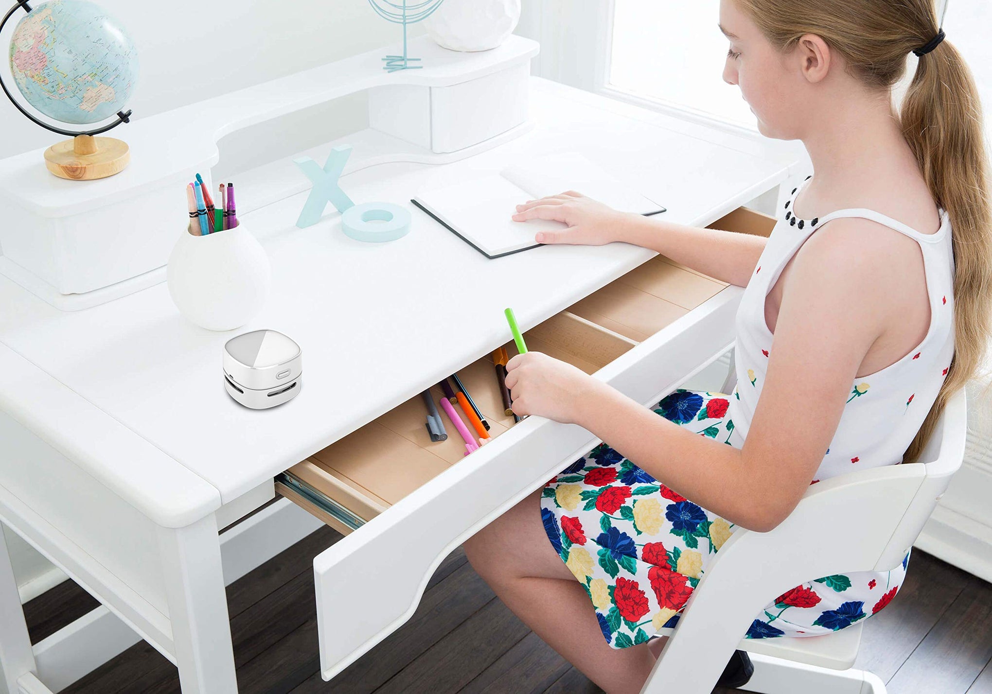 Mini Desktop Vacuum Cleaner for Table Dust