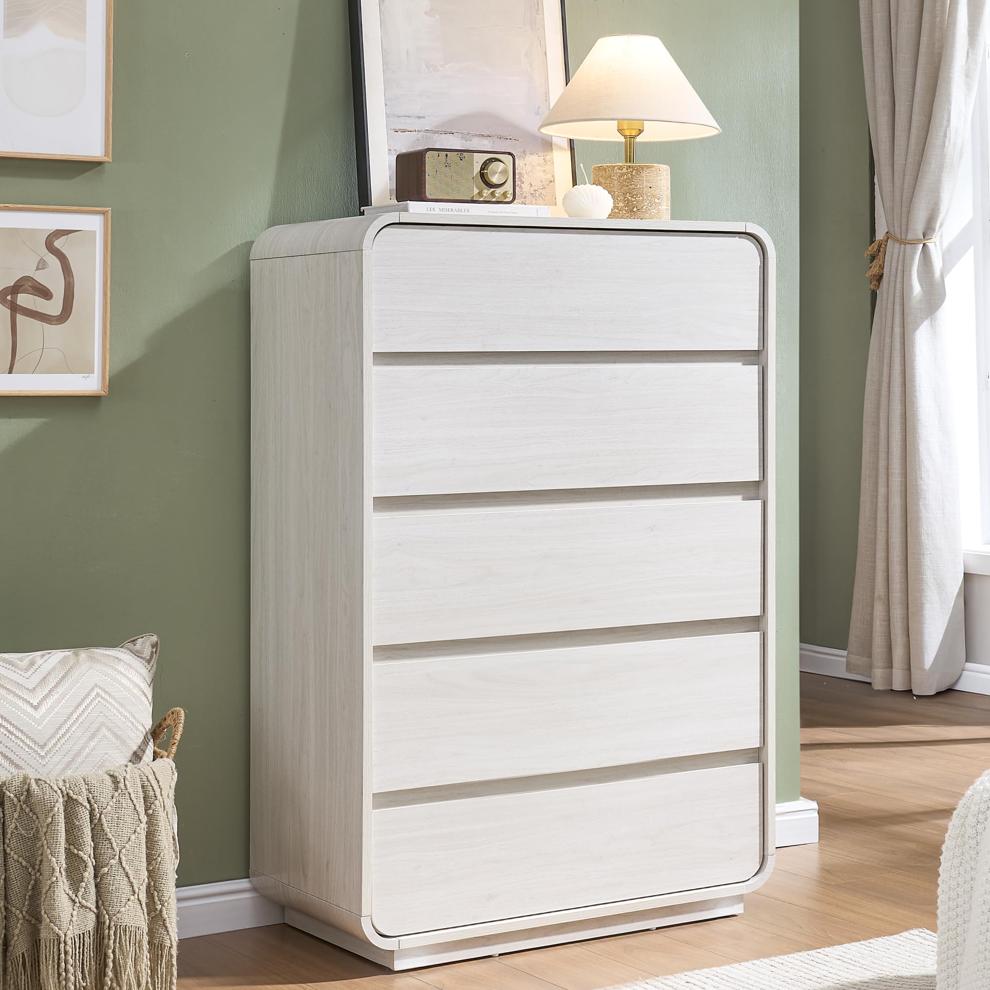 White 5 Drawers Dresser
