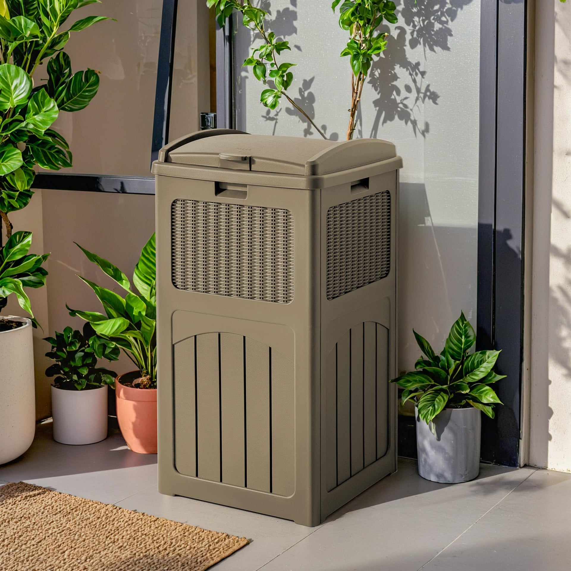 30 Gallon Trash Can