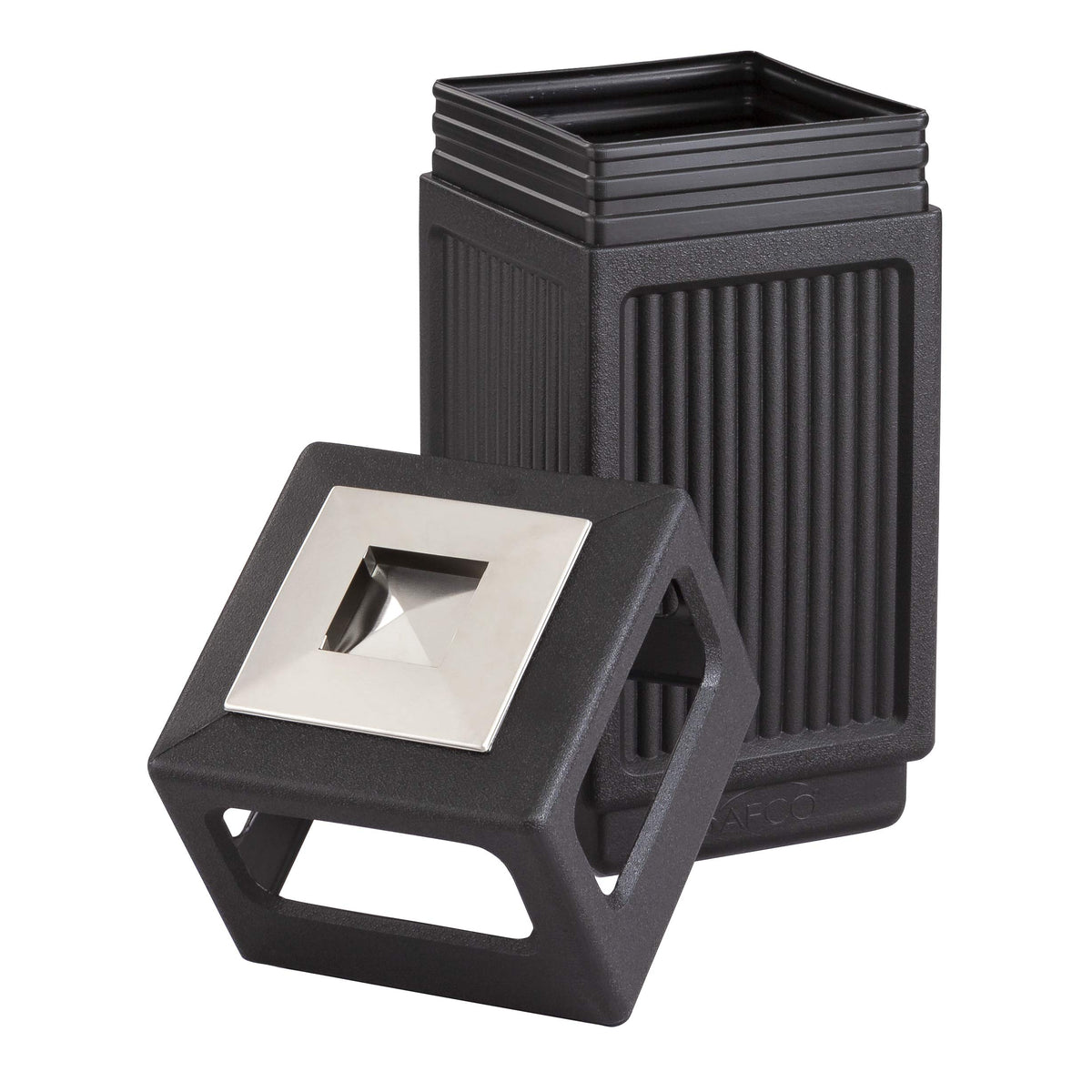 Canmeleon Trash Can