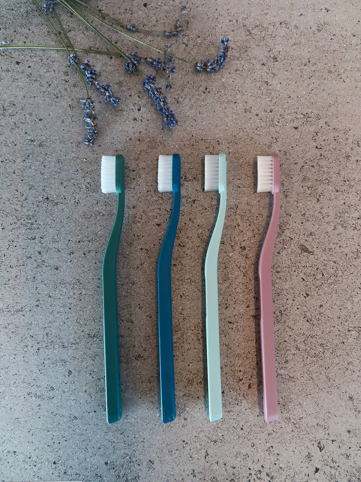 Green Clean Manual Toothbrush (4 Count)