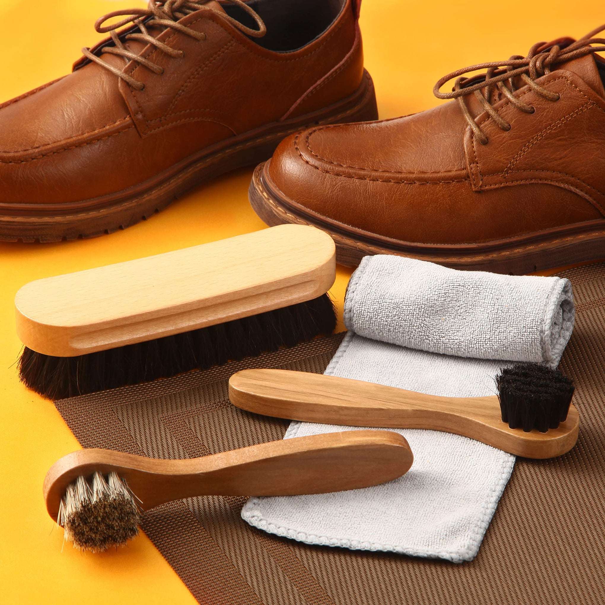4 Pcs Horsehair Shine Shoes Brush Kit Polish Dauber Applicators Cleaning Leather Shoes Boots Care Brushes Suede Cleaner Brush with Microfiber Shoe Cloth (3 Count)