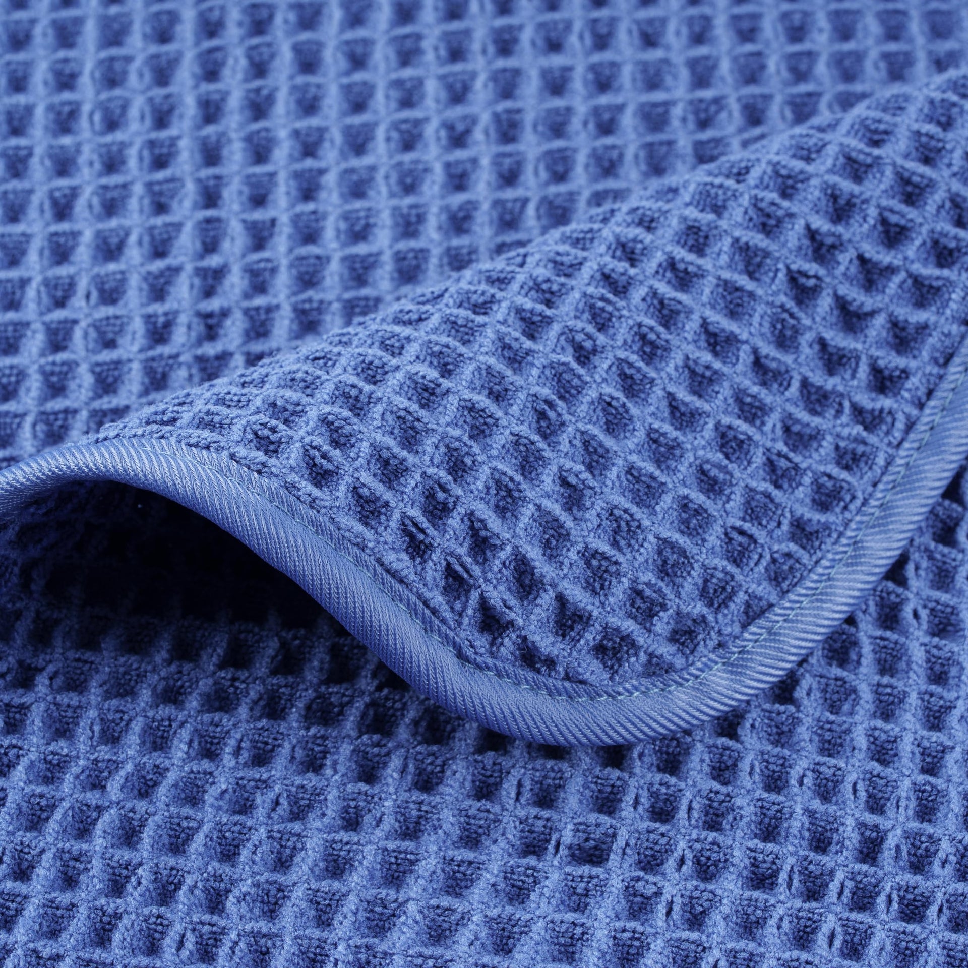 430 GSM Poly Blend Microfiber Quick Dry Waffle Bath Towel (4 Count)