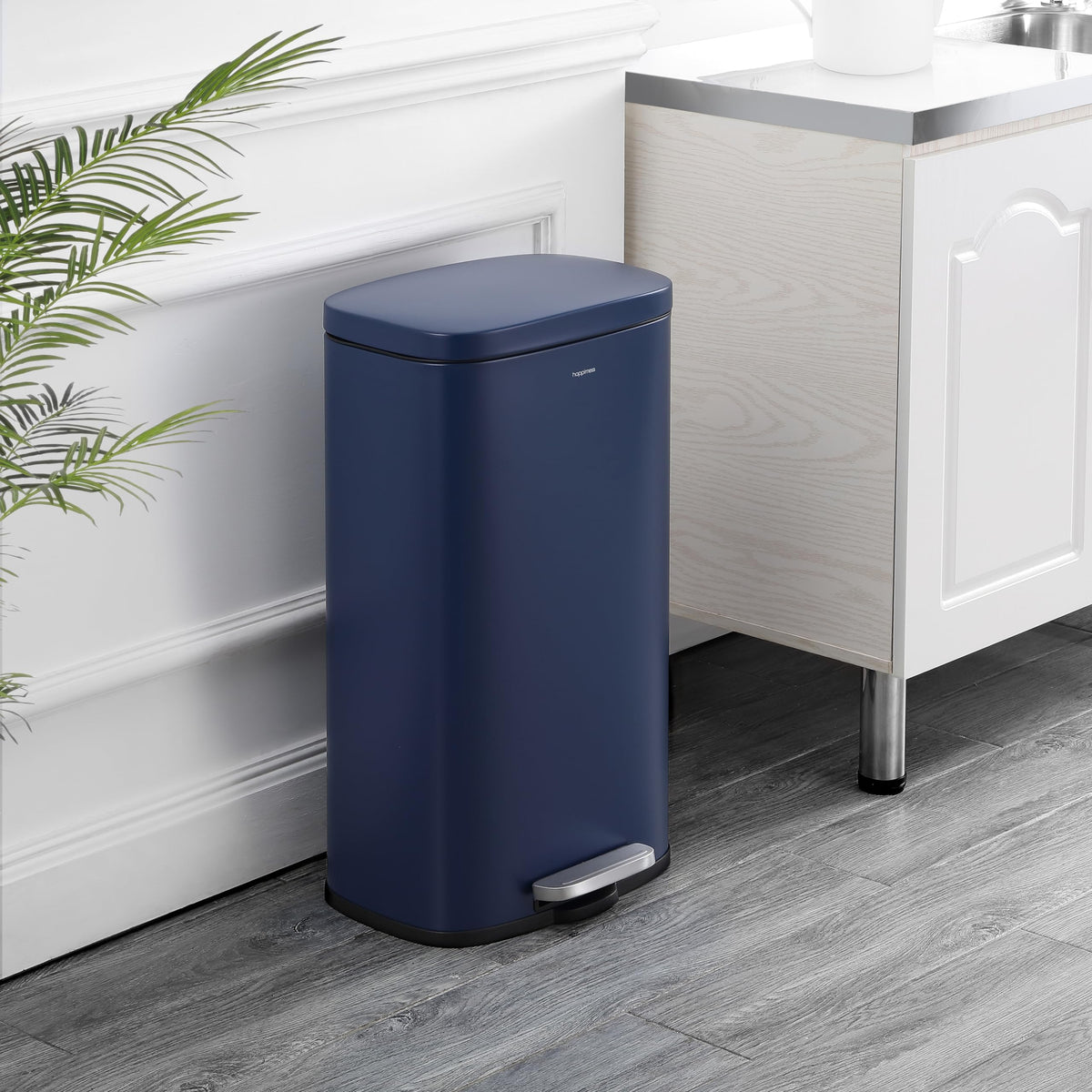 Curtis 8 Gal Step Trash Can Soft Close 25"