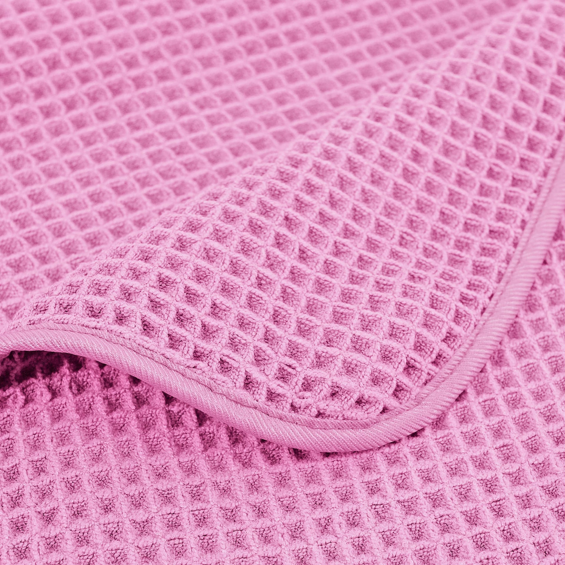 430 GSM Poly Blend Microfiber Quick Dry Waffle Bath Towel (4 Count)