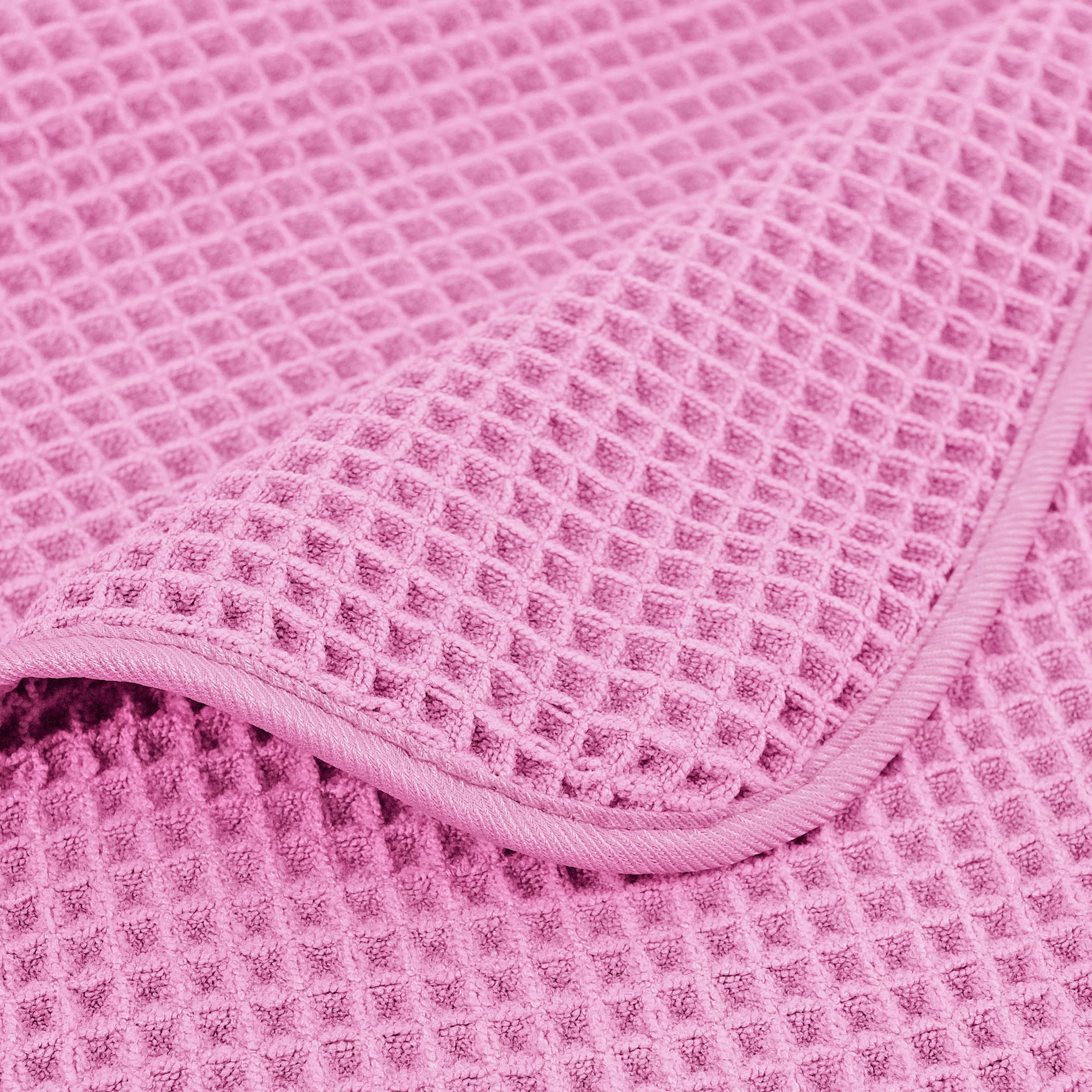 430 GSM Poly Blend Microfiber Quick Dry Waffle Bath Towel (4 Count)