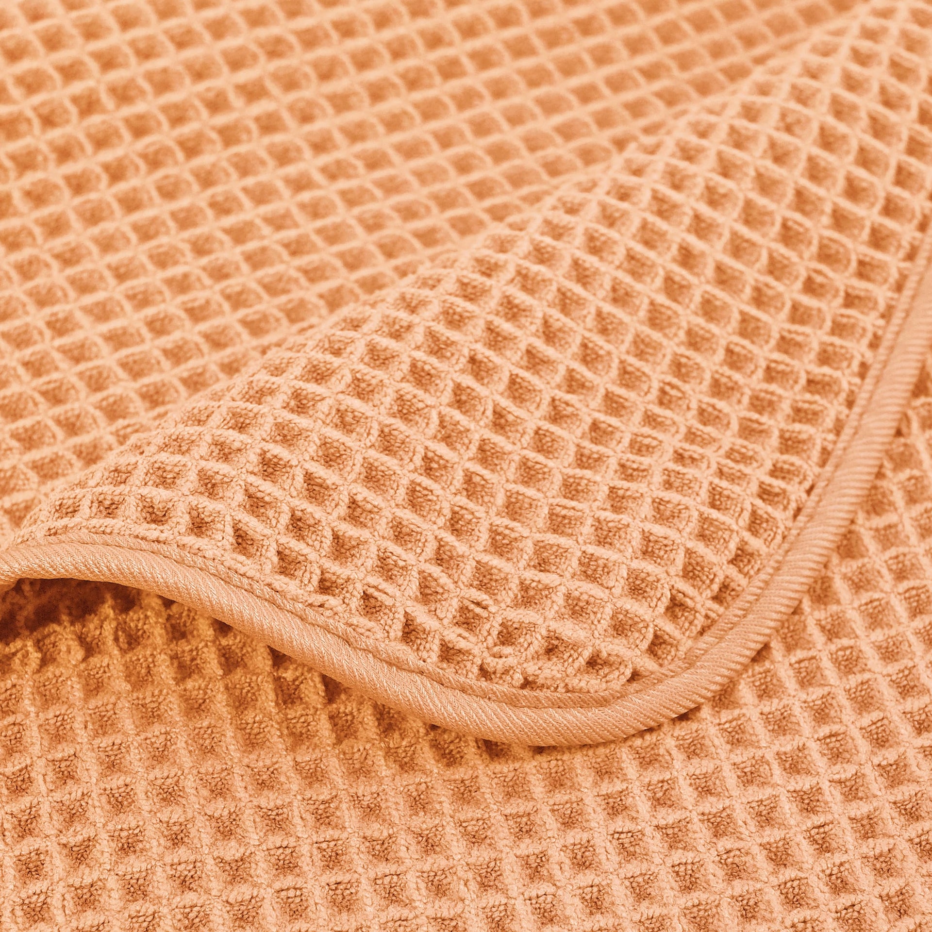430 GSM Poly Blend Microfiber Quick Dry Waffle Bath Towel (4 Count)