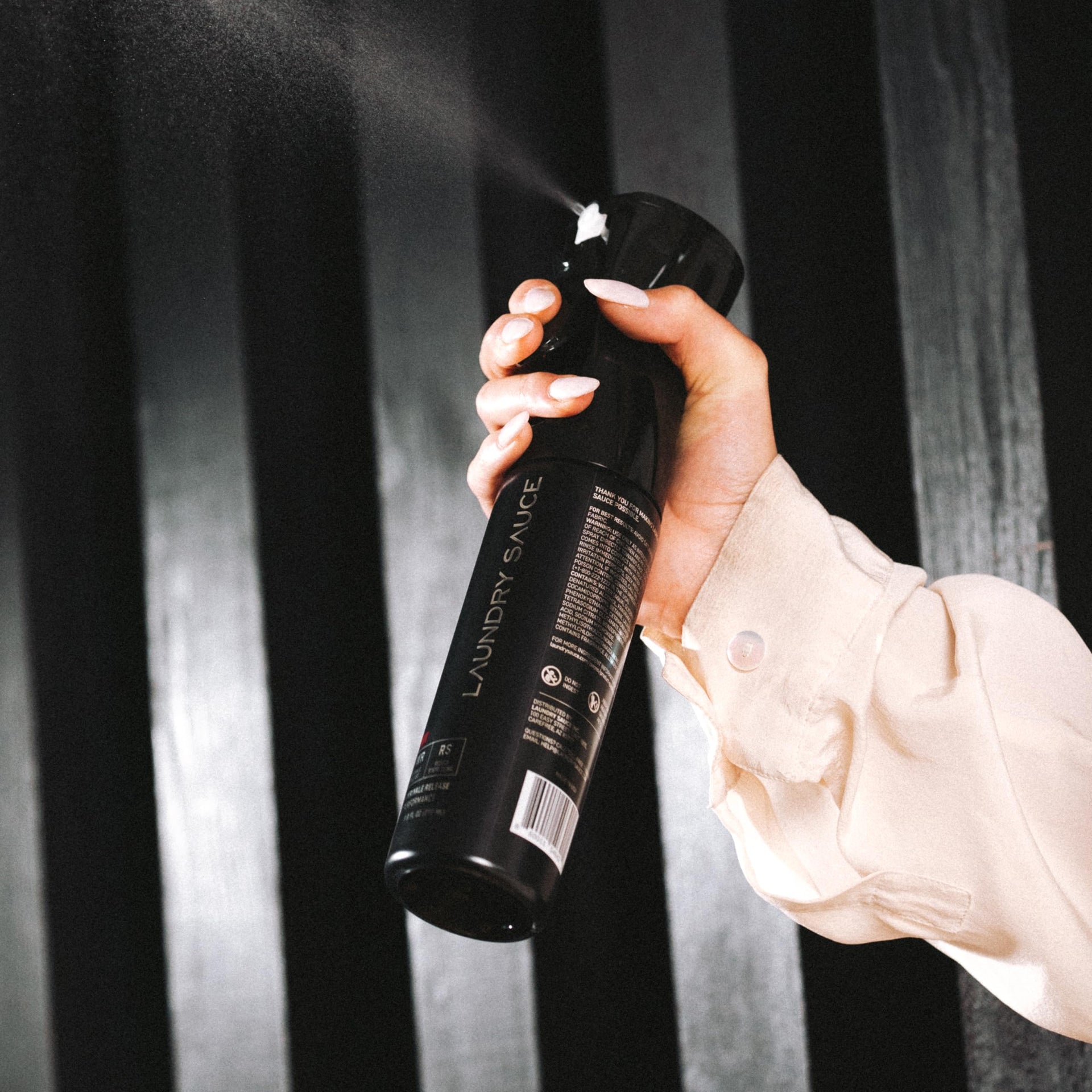 Fabric Refresher Spray (9.8 Fl Oz)
