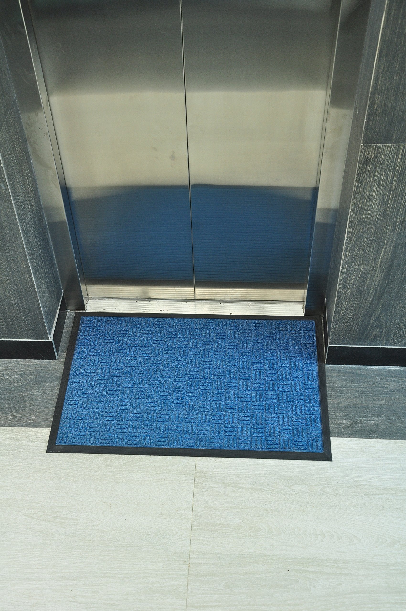 Water Retainer Front Door Mat (3.75 Sq Ft)