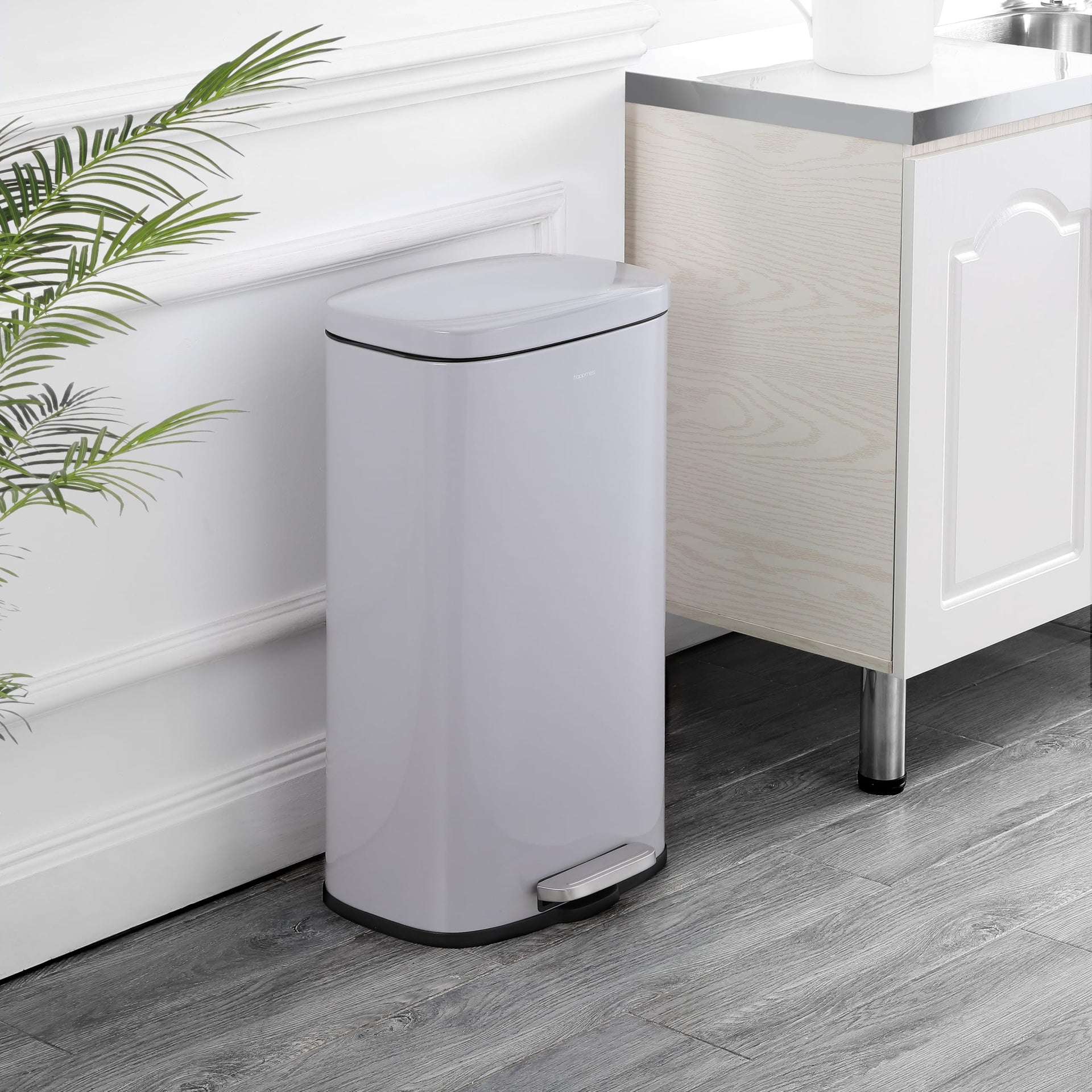 Curtis 8 Gal Step Trash Can Soft Close 25"
