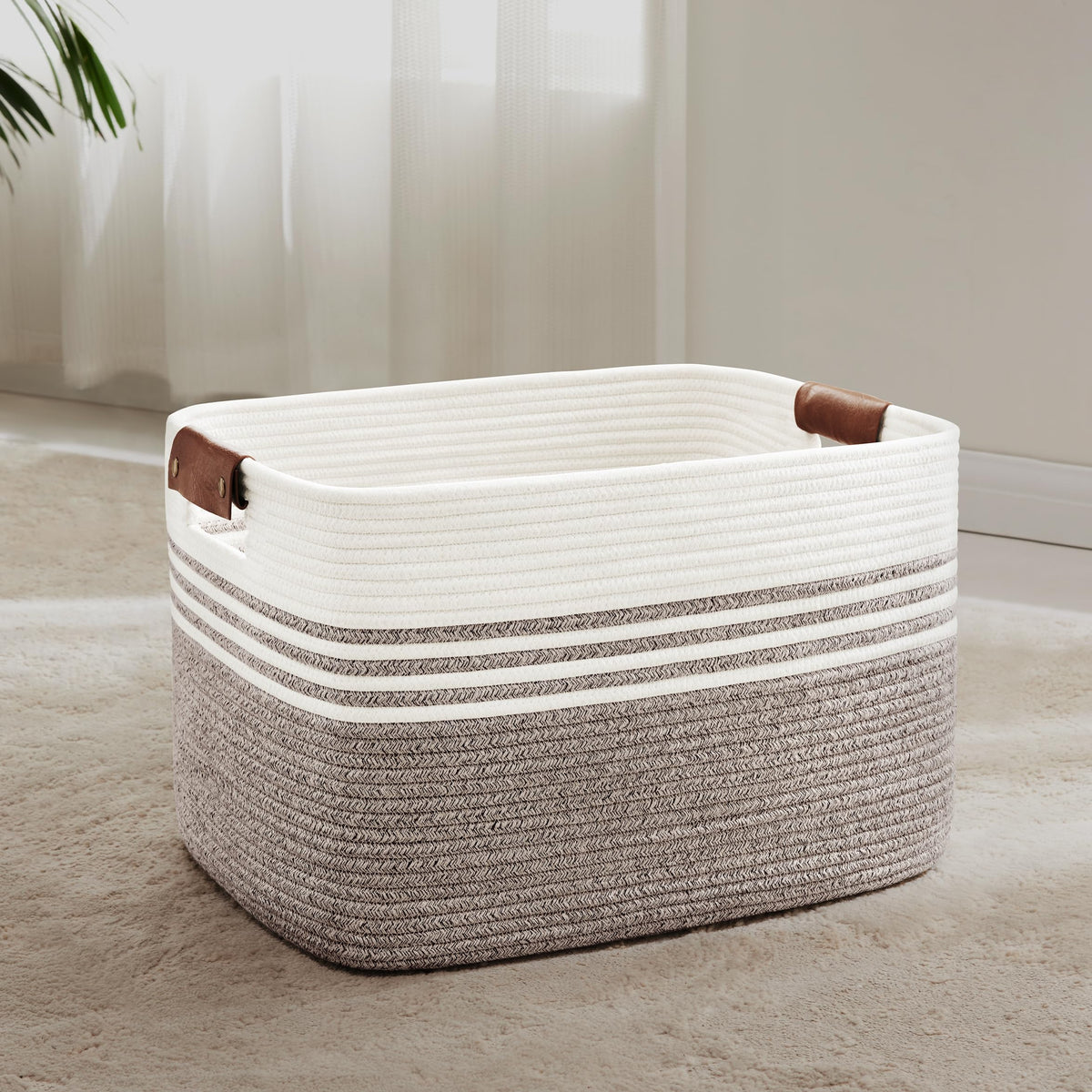 60L Woven Laundry Basket Hamper with Leather Handles