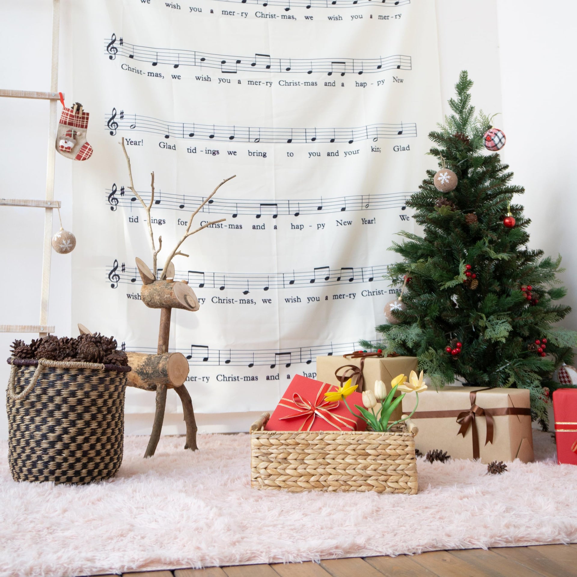 Hyacinth Large Wicker Basket 15.5x10.8x6.2"