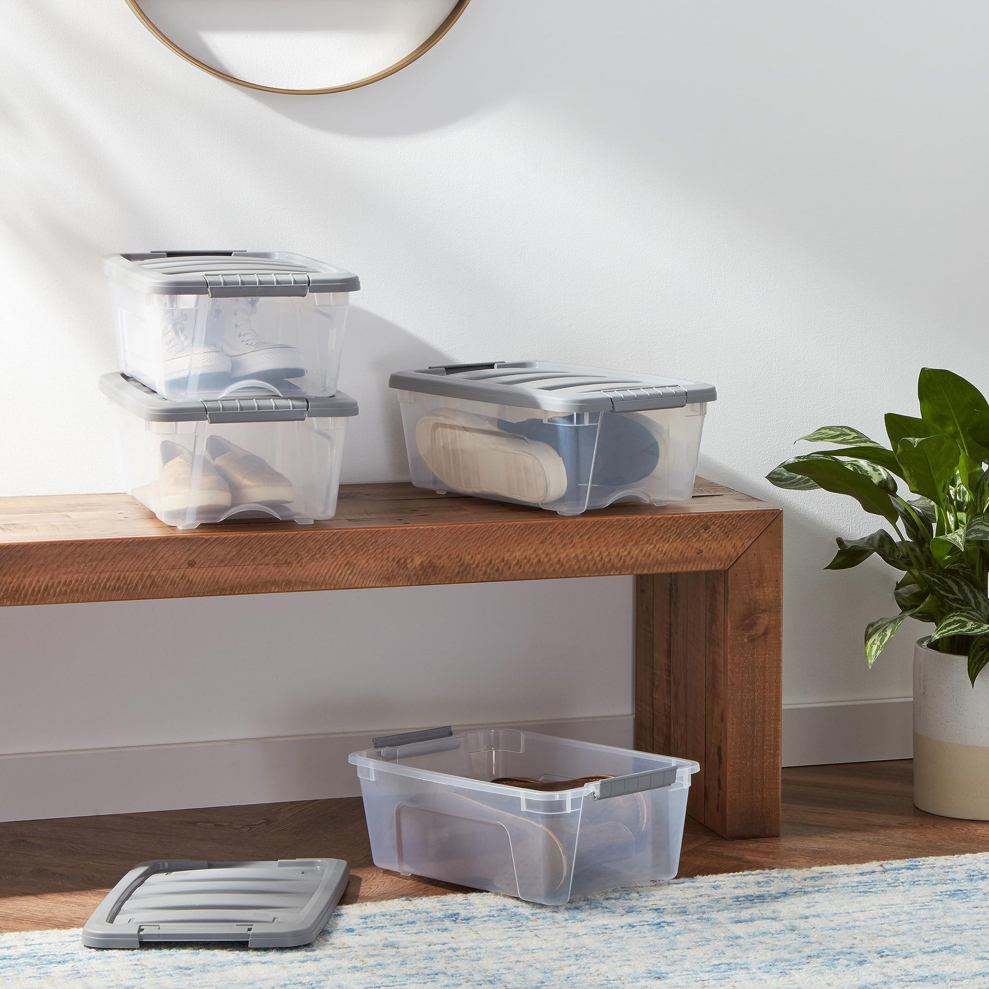 Plastic Storage Containers with Secure Latching Lids (6 Count)