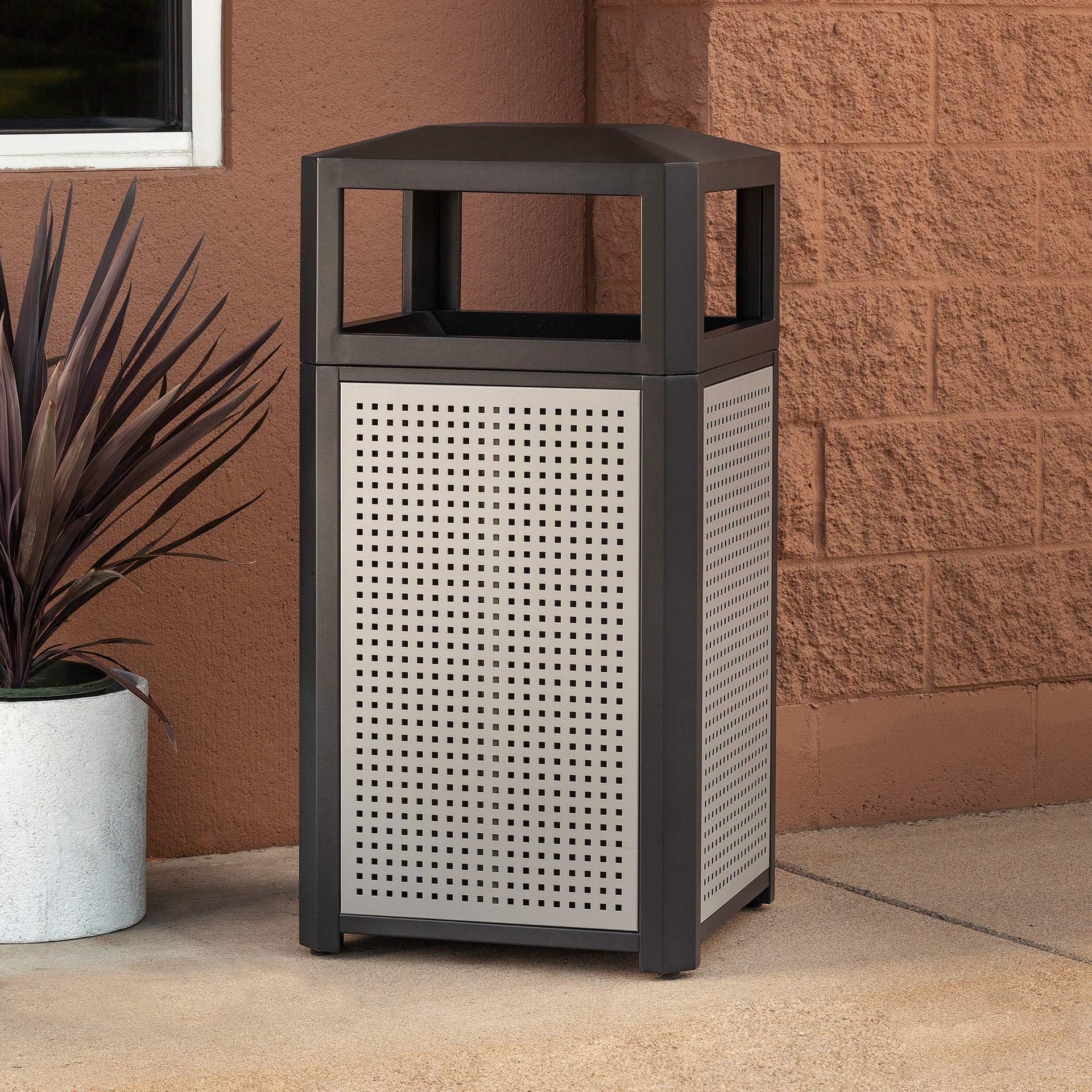 Evos Steel Trash Can