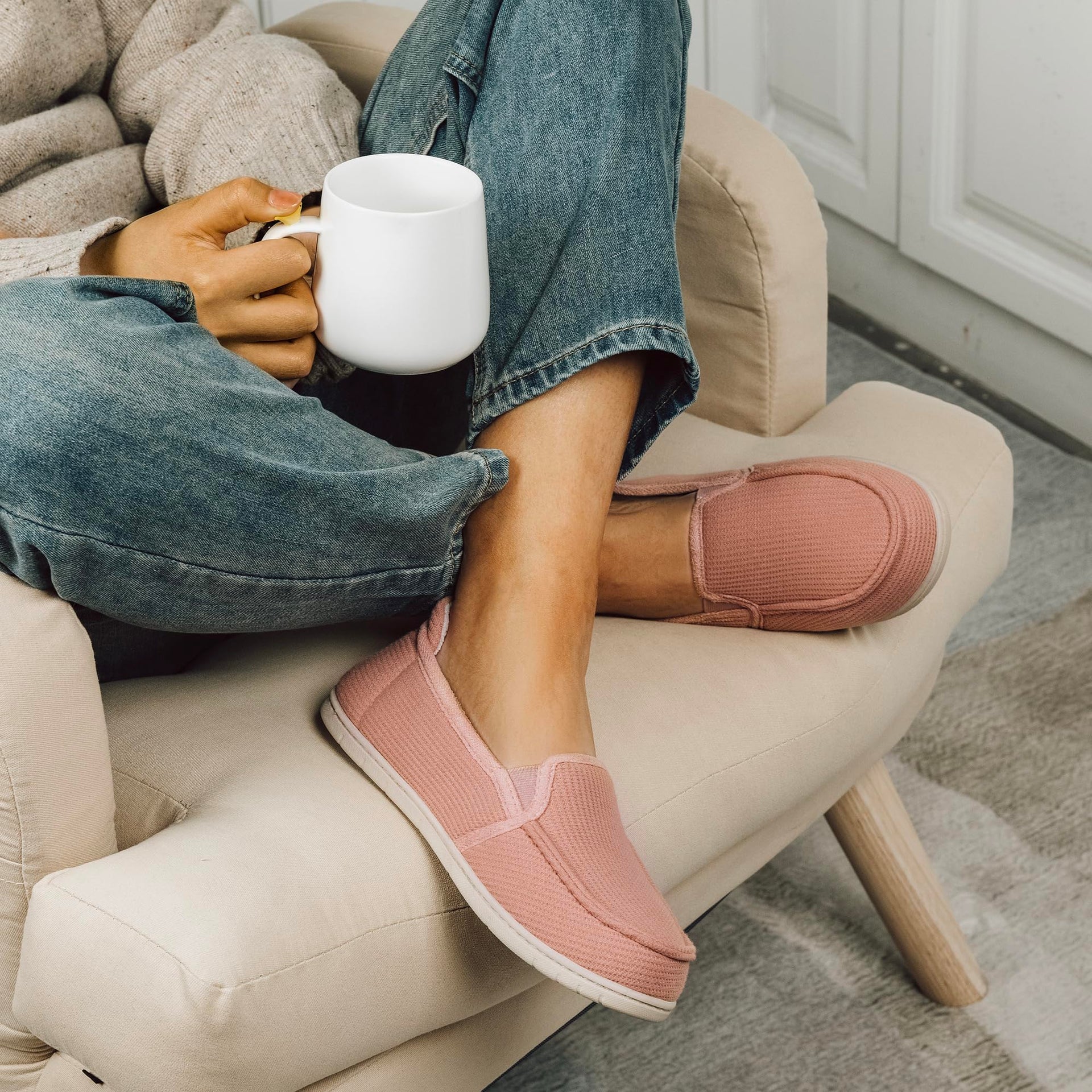 Women's Two Tone Hoodback Slipper with Removable Insole