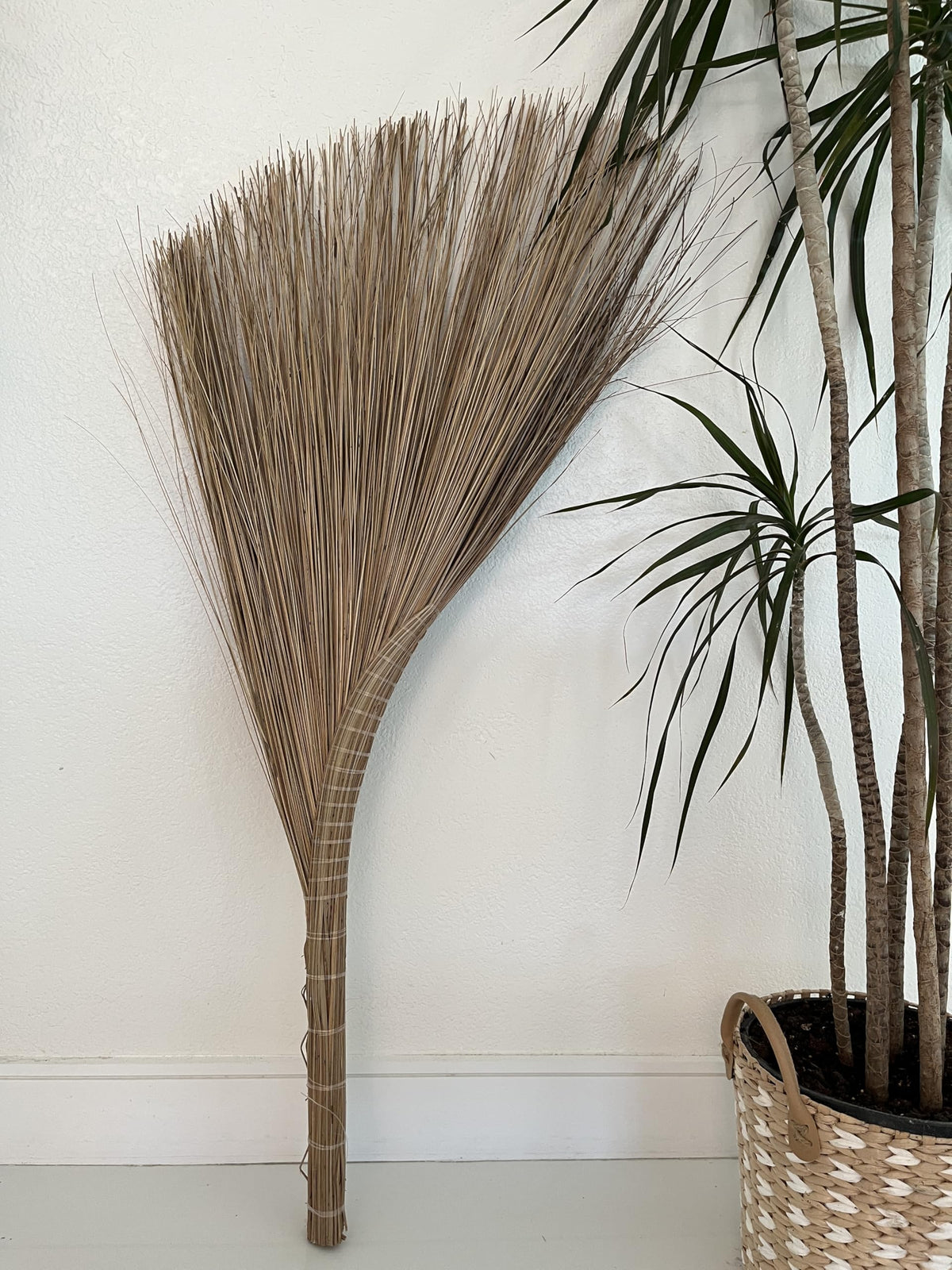 Vietnamese Natural Straw Broom