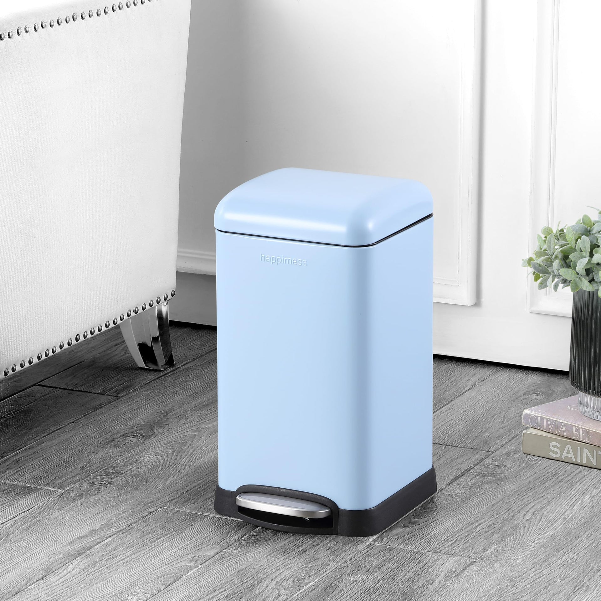 Betty Retro Mini 3.2 Gal Step Trash Can