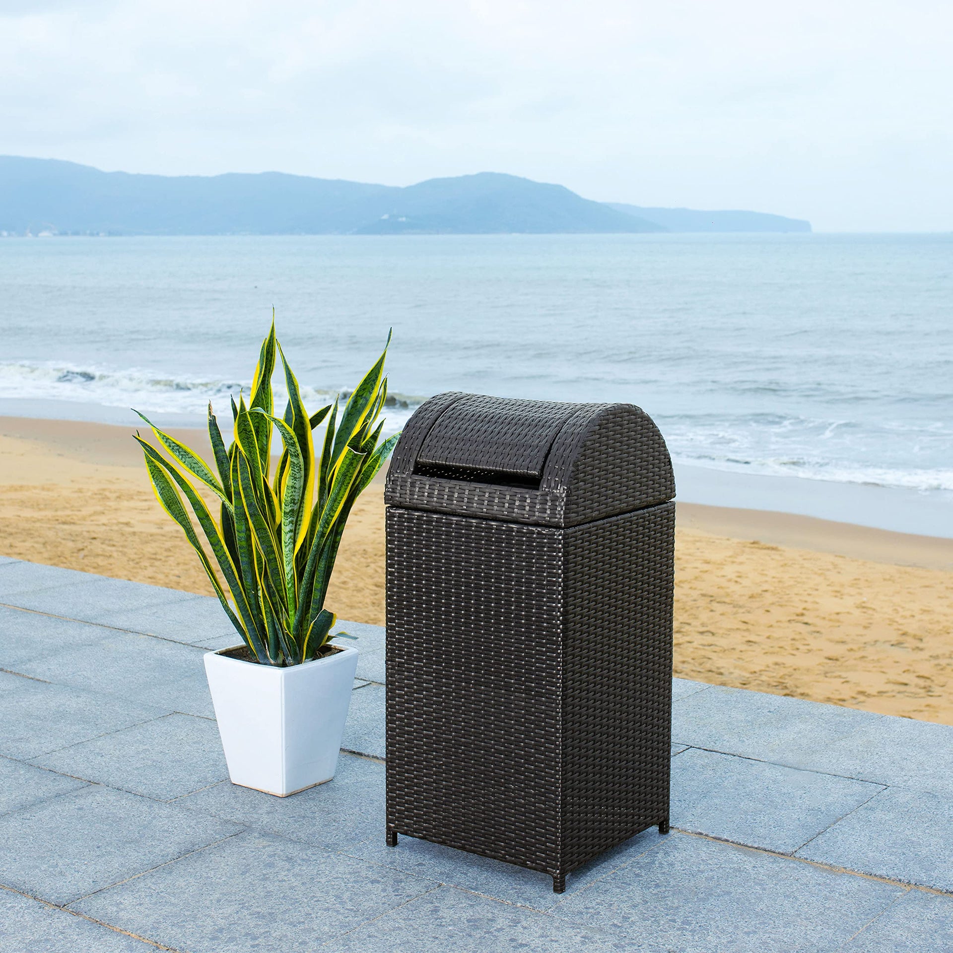 Outdoor Serapis Trash Bin