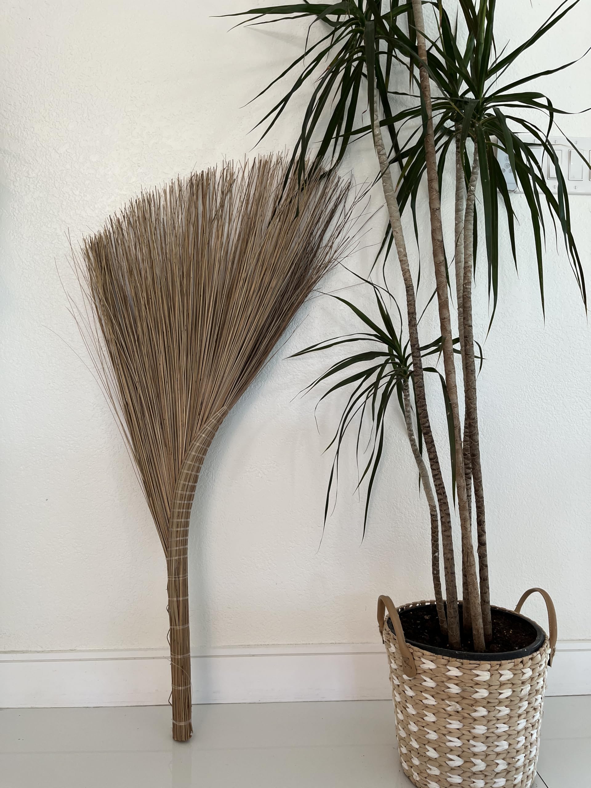 Vietnamese Natural Straw Broom