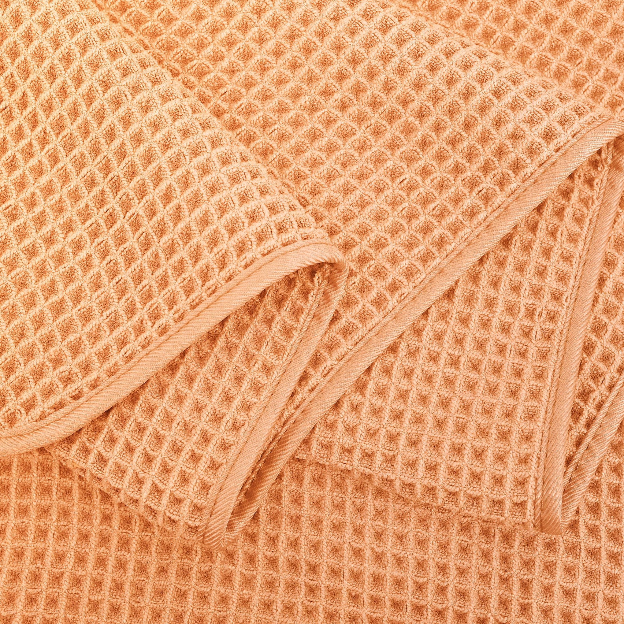430 GSM Poly Blend Microfiber Quick Dry Waffle Bath Towel (4 Count)