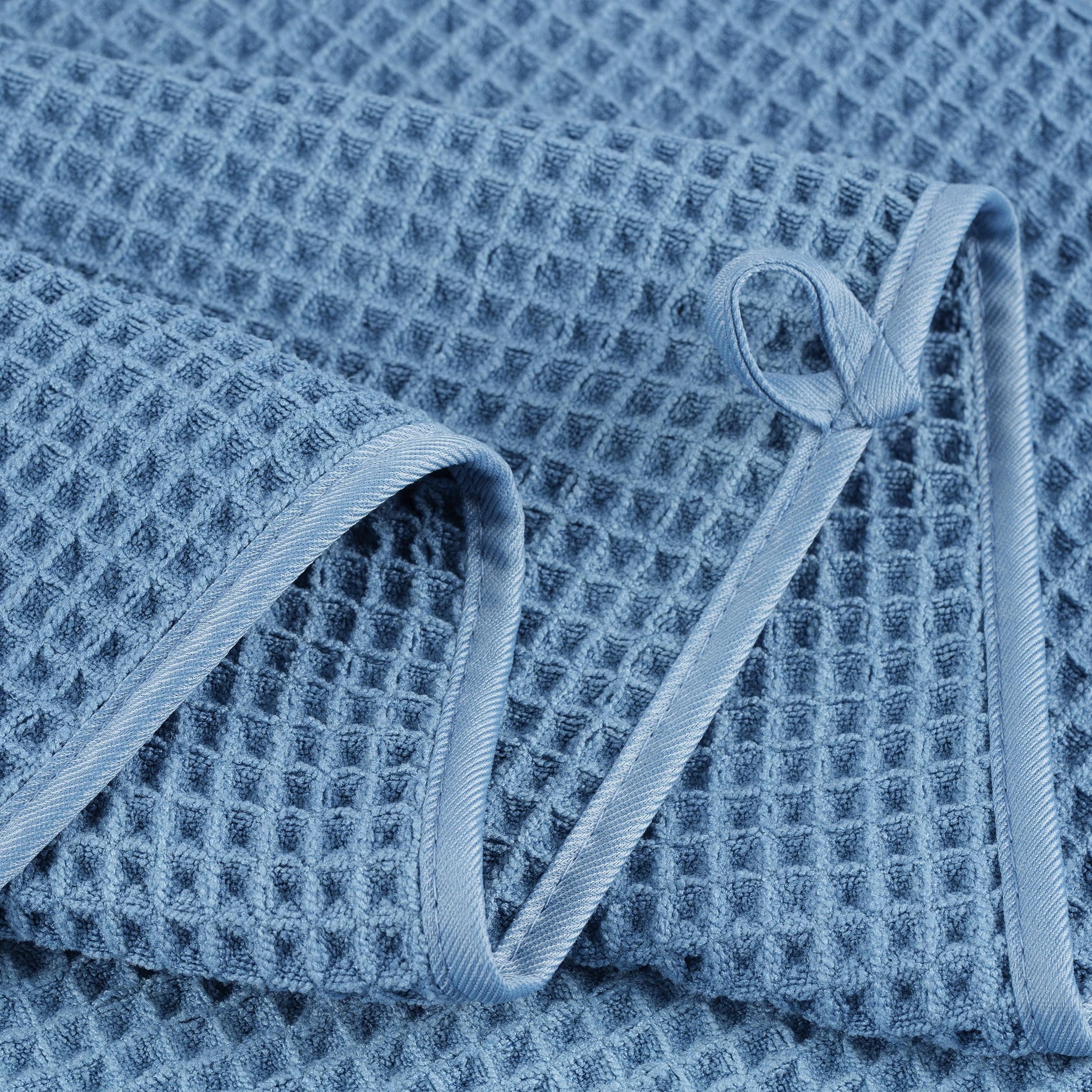 430 GSM Poly Blend Microfiber Quick Dry Waffle Bath Towel (4 Count)